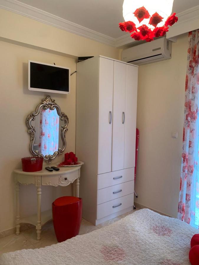 MyParalia apartament ***** Eksteriør billede